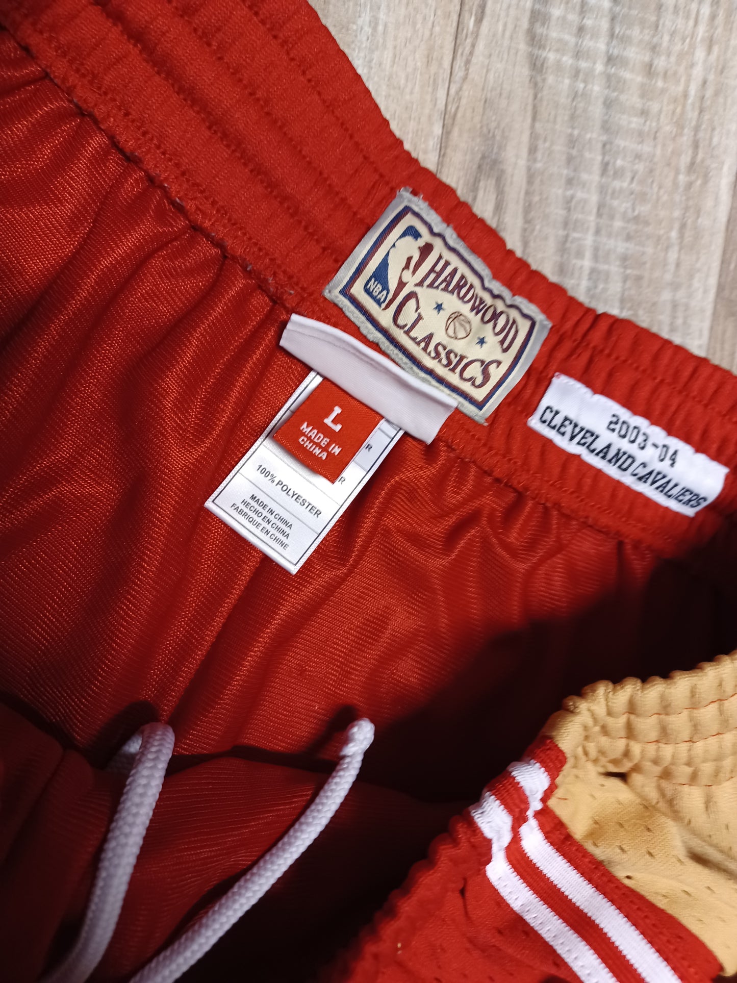 Cleveland Cavaliers (first generation) Shorts Size Large