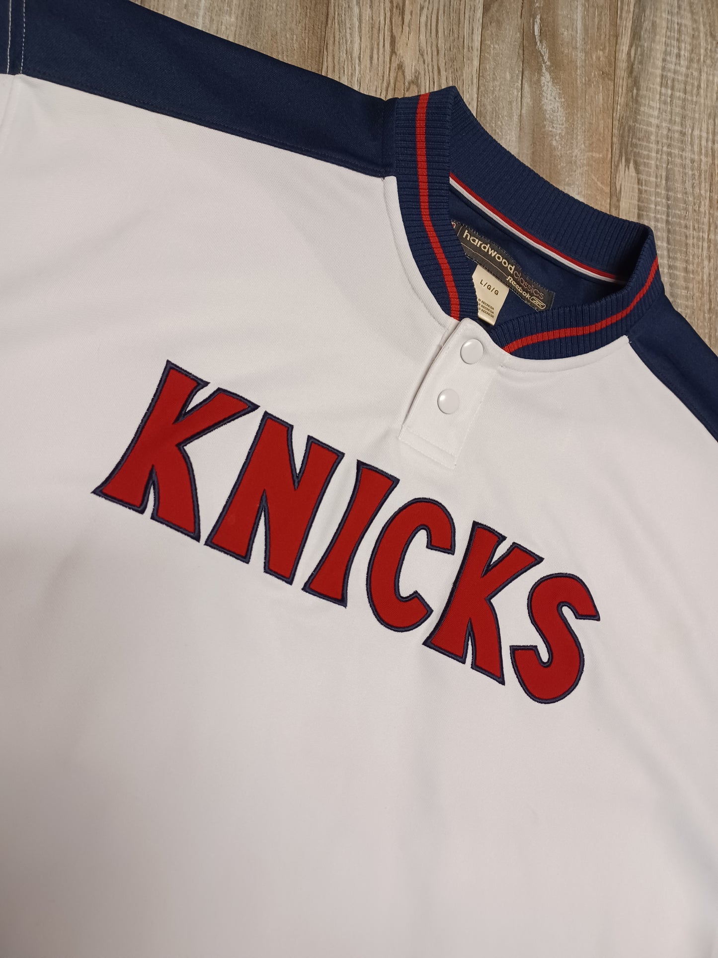 New York Knicks Warm Up Size Large