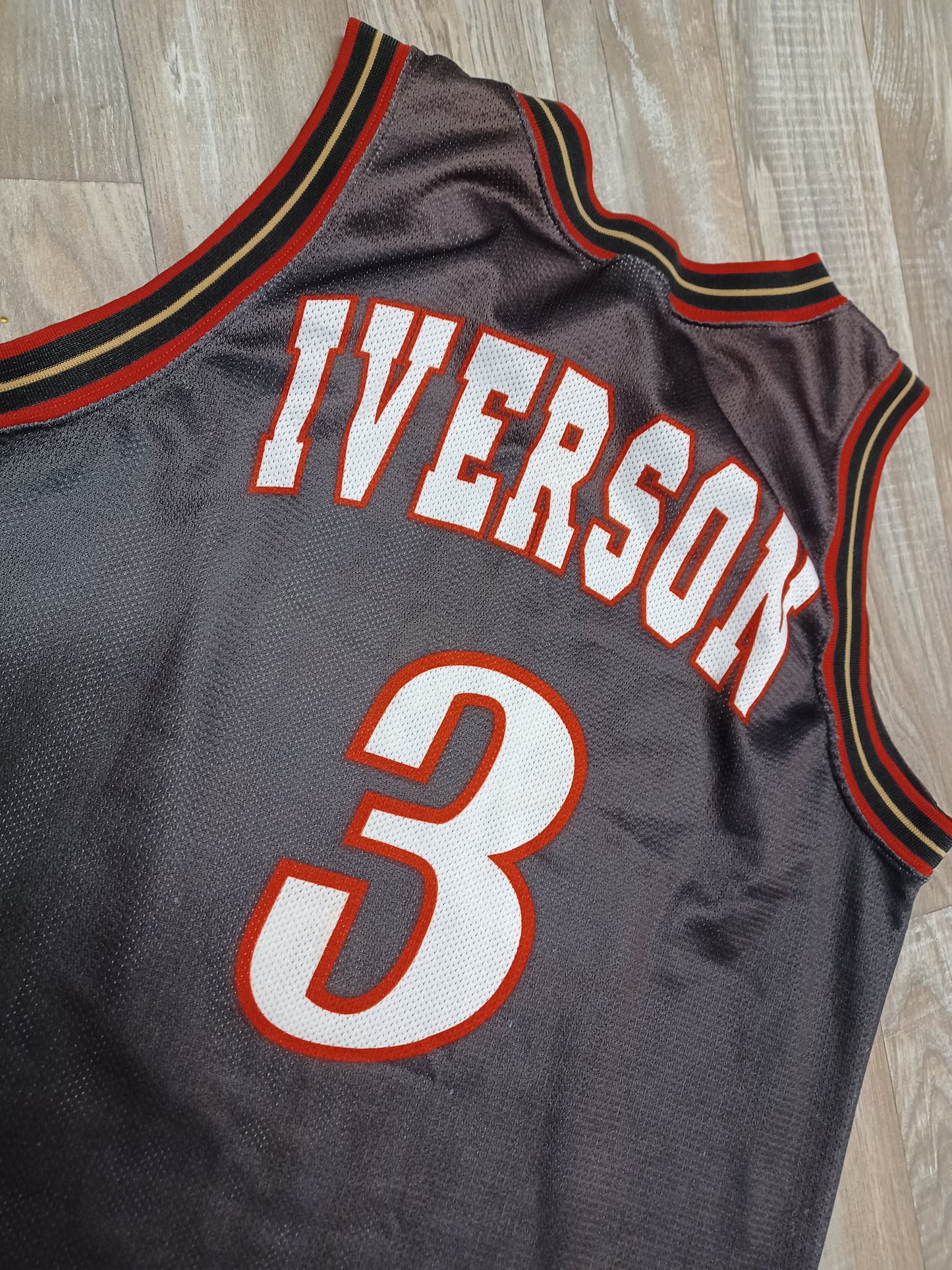 Allen Iverson Philadelphia 76ers Jersey Size Mediun