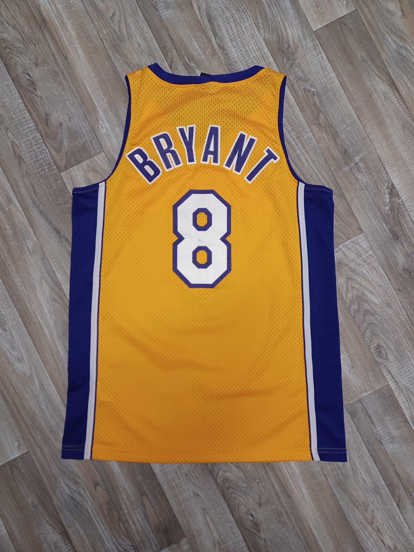 Kobe Bryant Los Angeles Lakers Jersey Size Medium