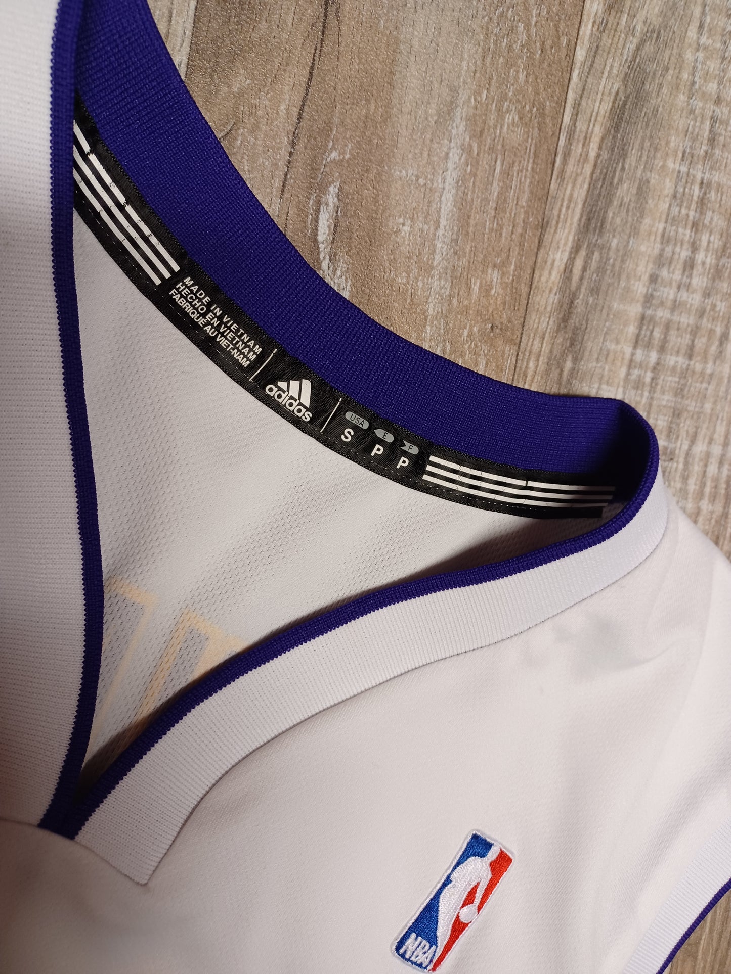 Kobe Bryant Los Angeles Lakers Size Small