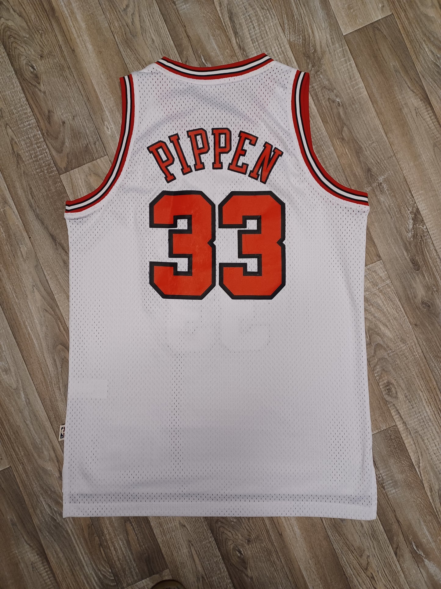 Scottie Pippen Chicago Bulls Jersey Size Medium