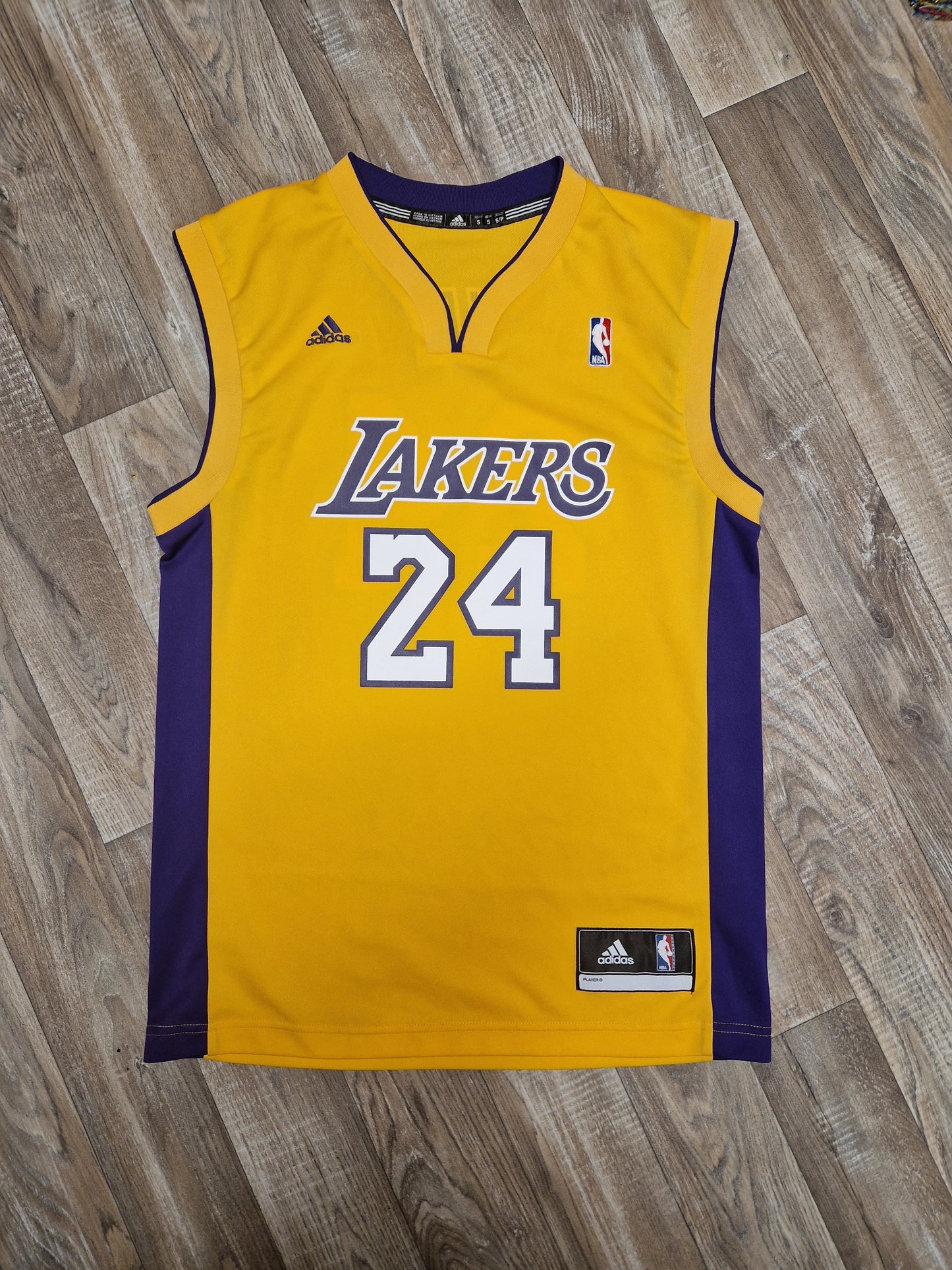 Kobe Bryant Los Angeles Jersey Size Small