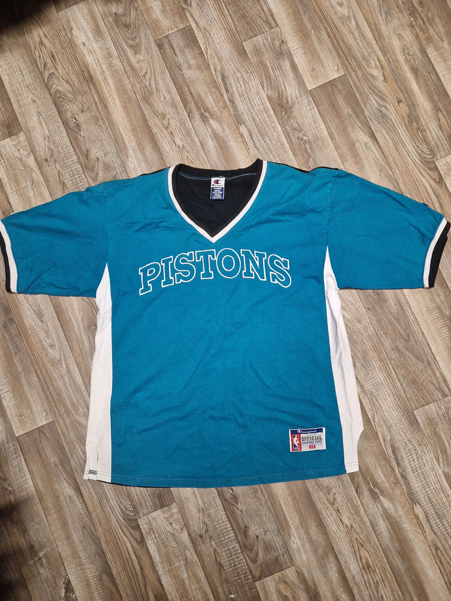 Detroit Pistons Warm Up Size XL