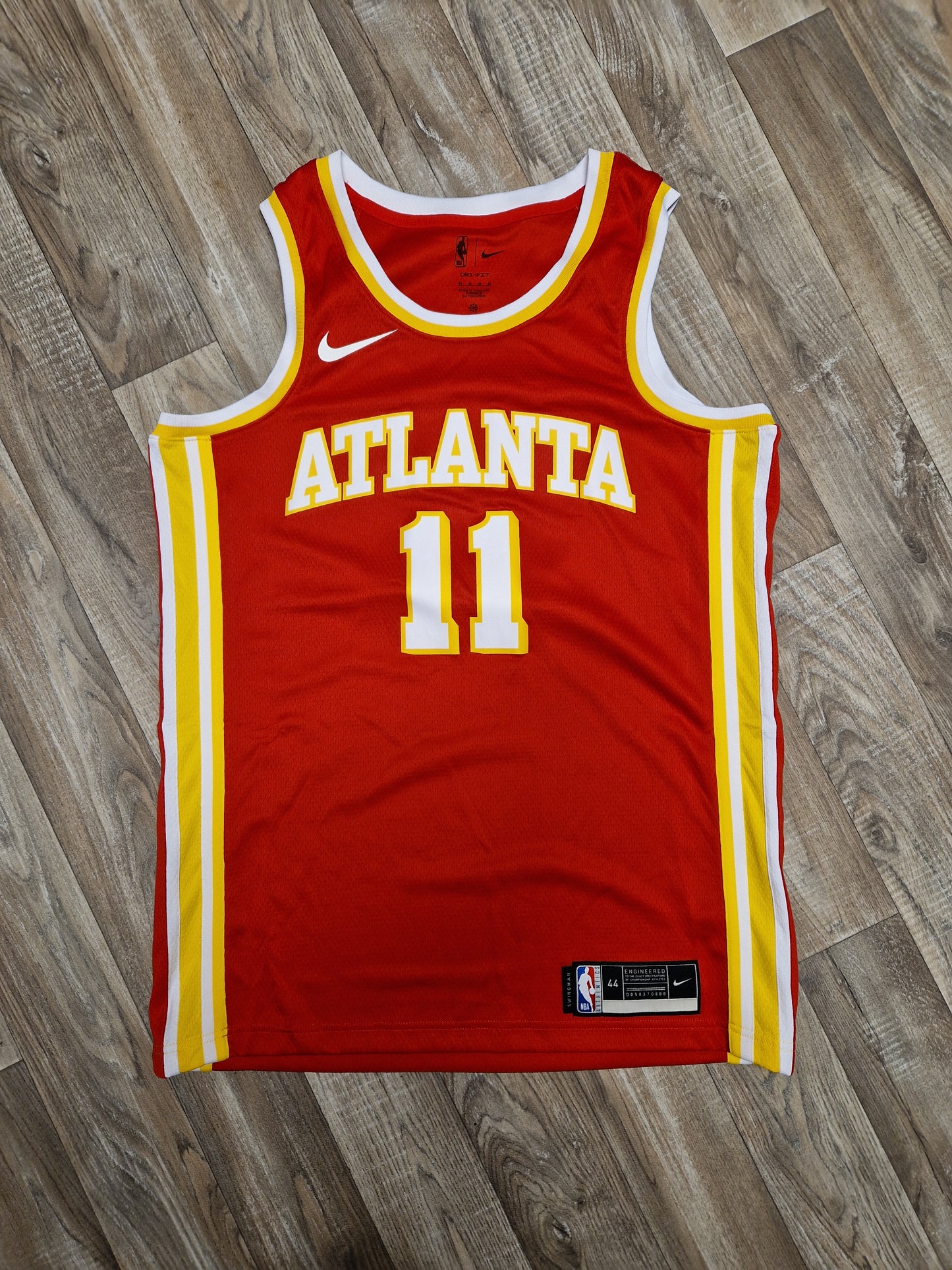 Trae Young Atlanta Hawks Jersey Size Medium