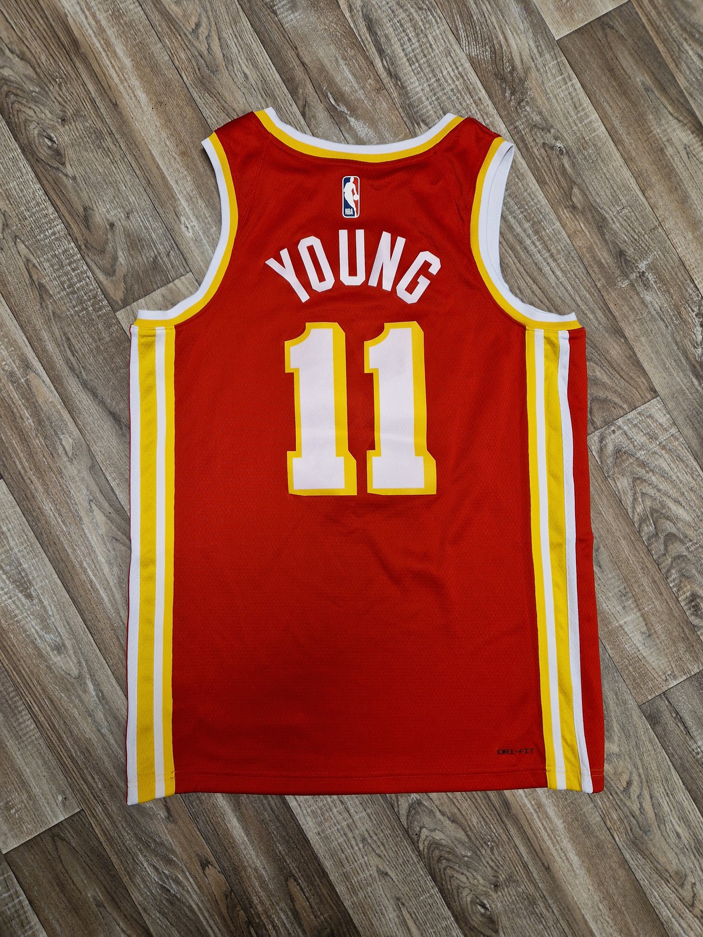 Trae Young Atlanta Hawks Jersey Size Medium