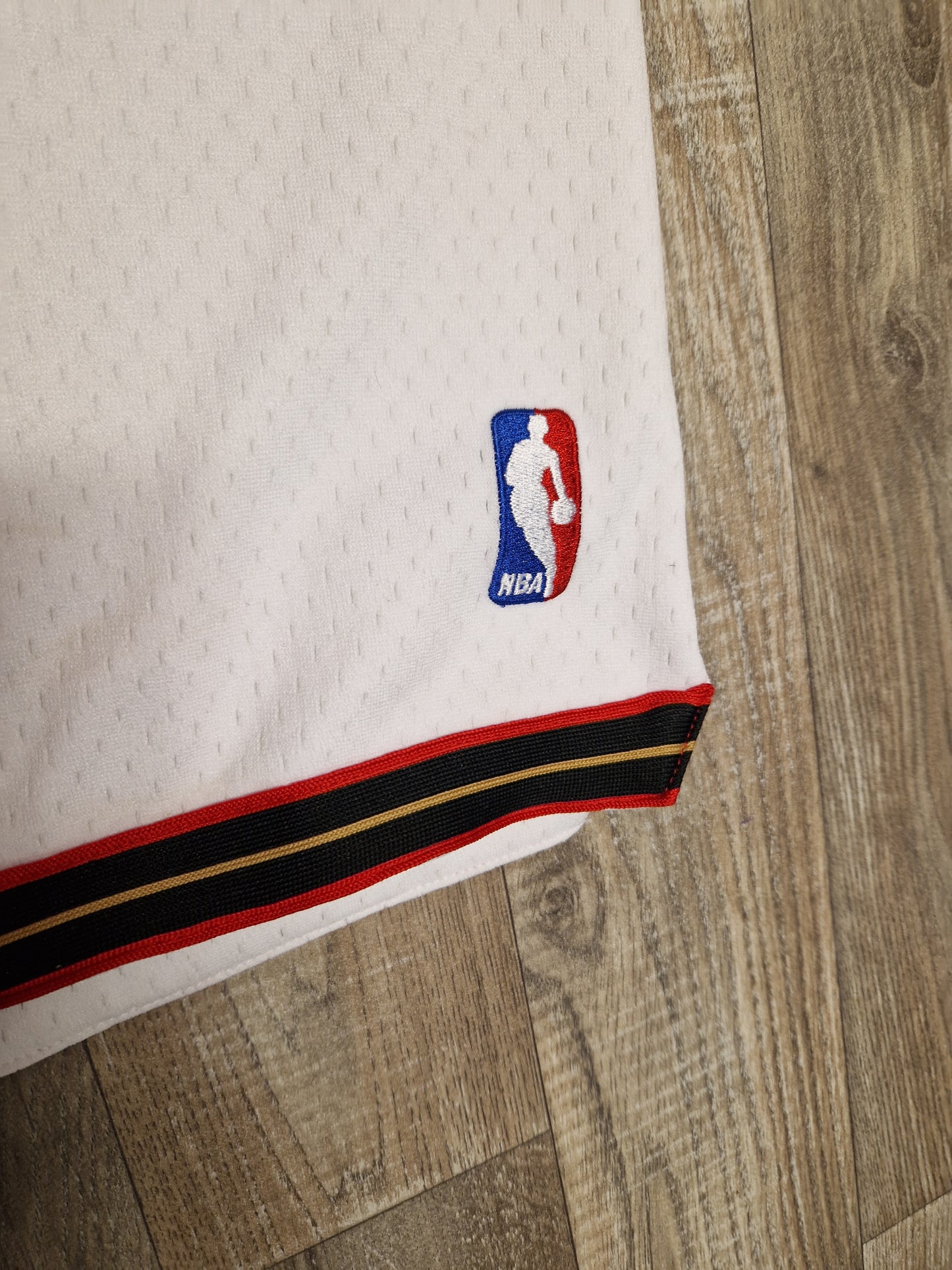 Philadelphia 76ers Authentic Shorts Size Small