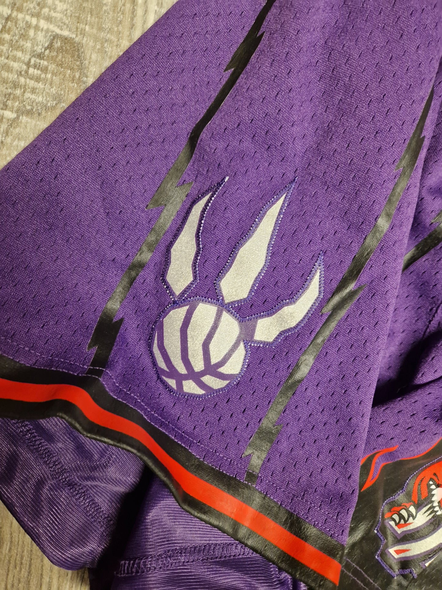 Toronto Raptors Shorts Size Medium