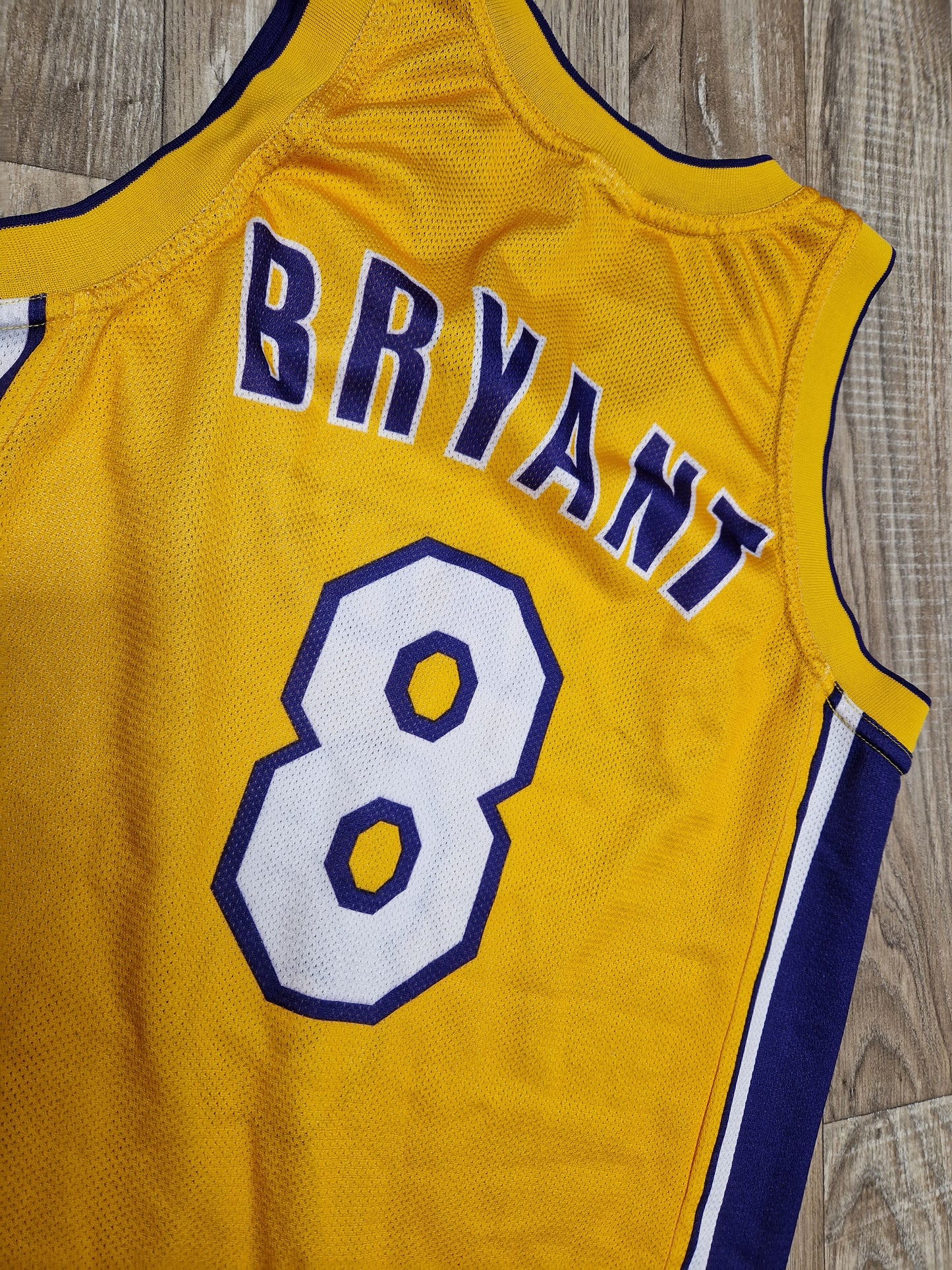 Kobe Bryant Los Amgeles Lakers Jersey Size Small