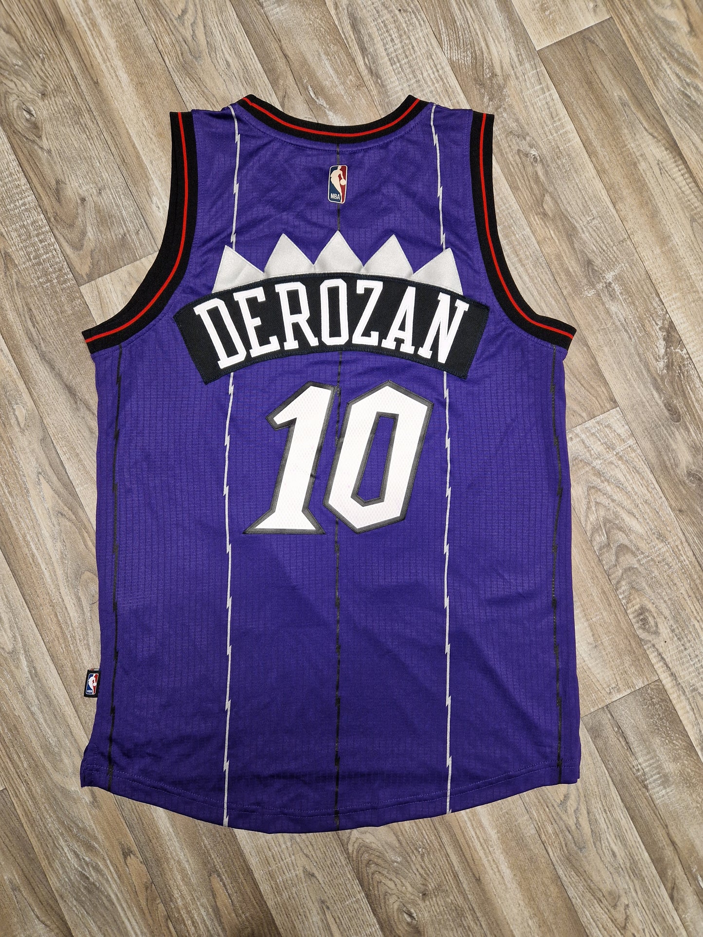 Demar Derozan Toronto Raptors Jersey Size Medium