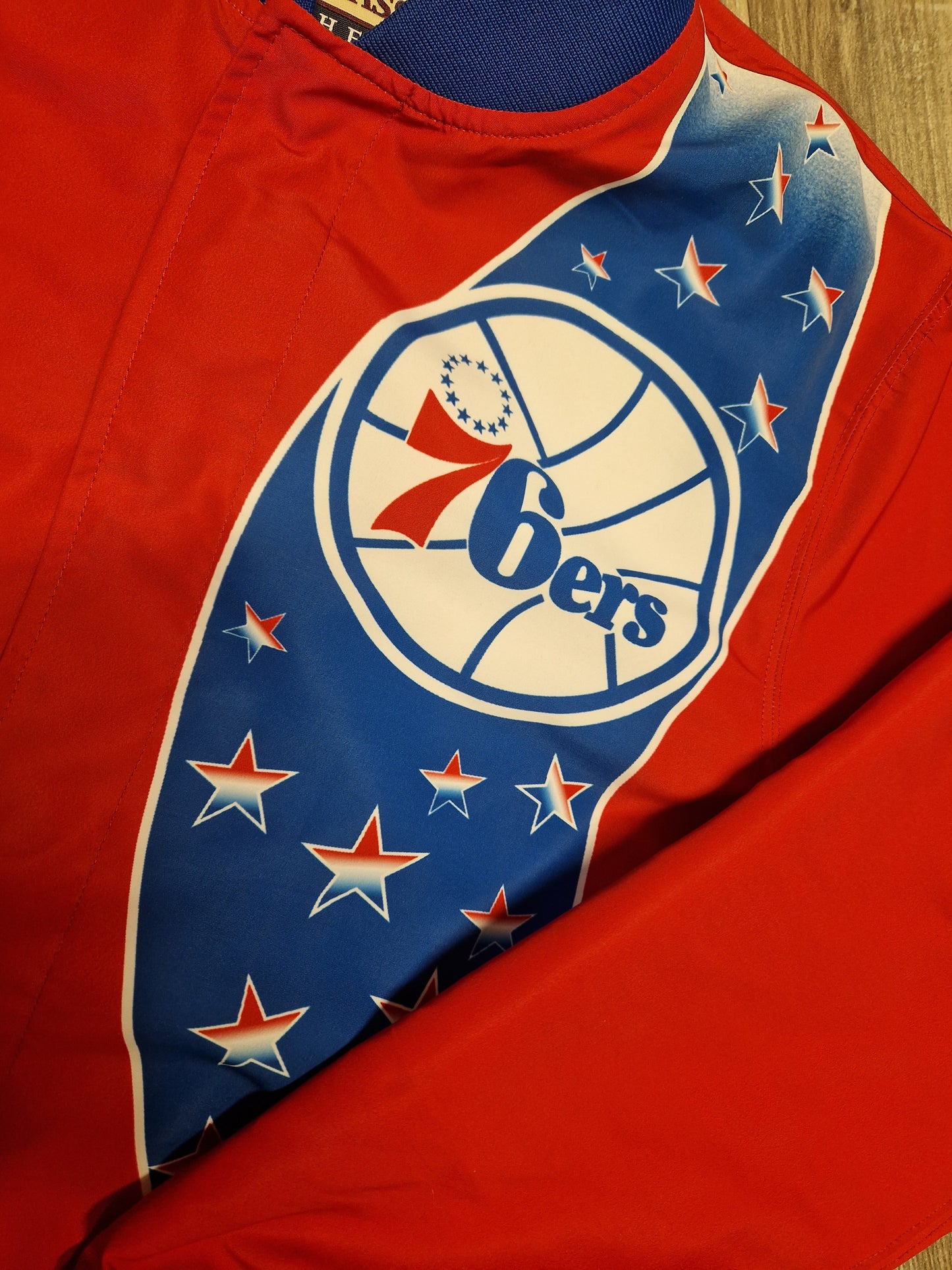 Philadelphia 76ers Jacket Size Medium