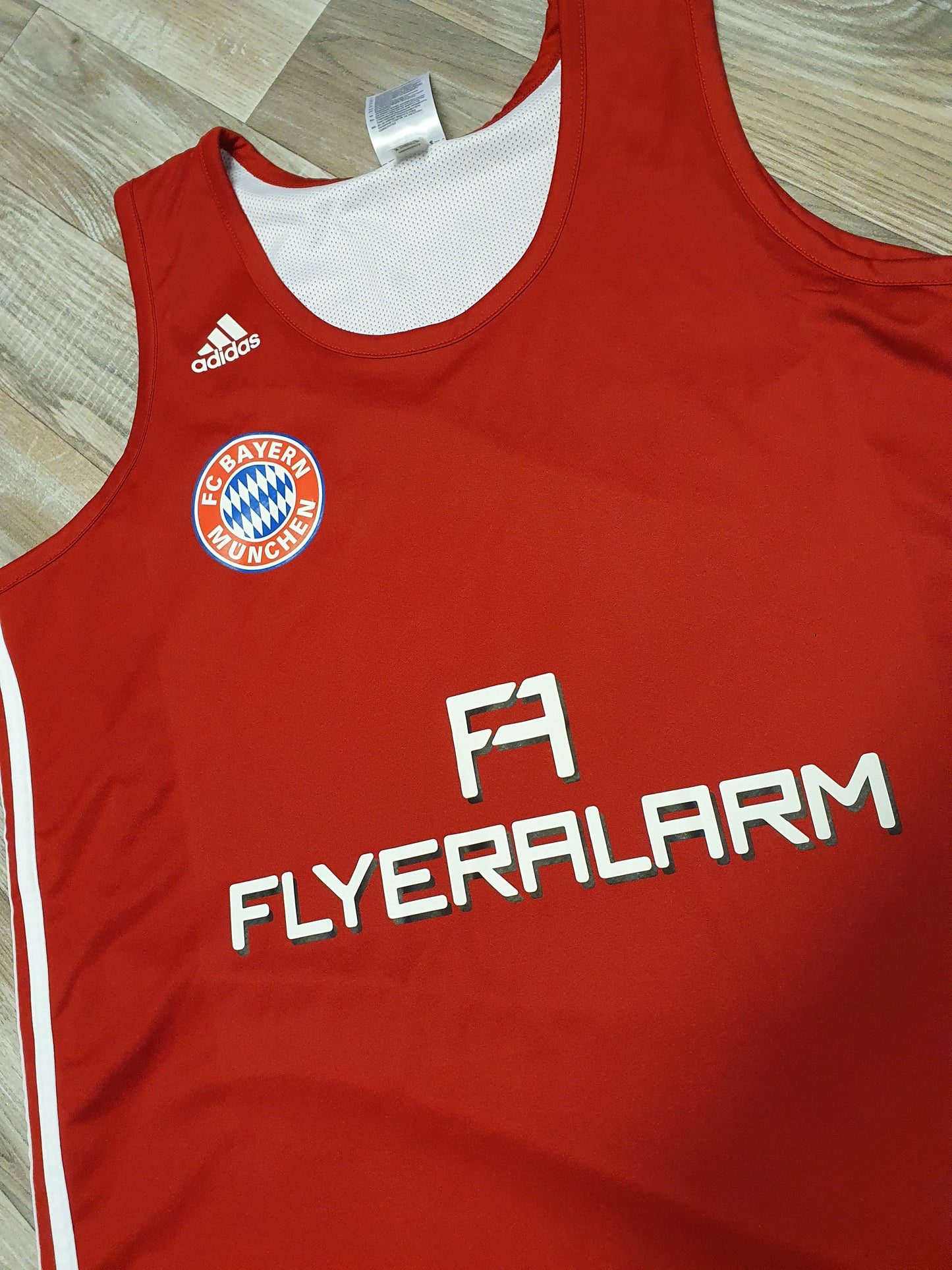 Bayern Munich Basketball Reversible Jersey Size Medium