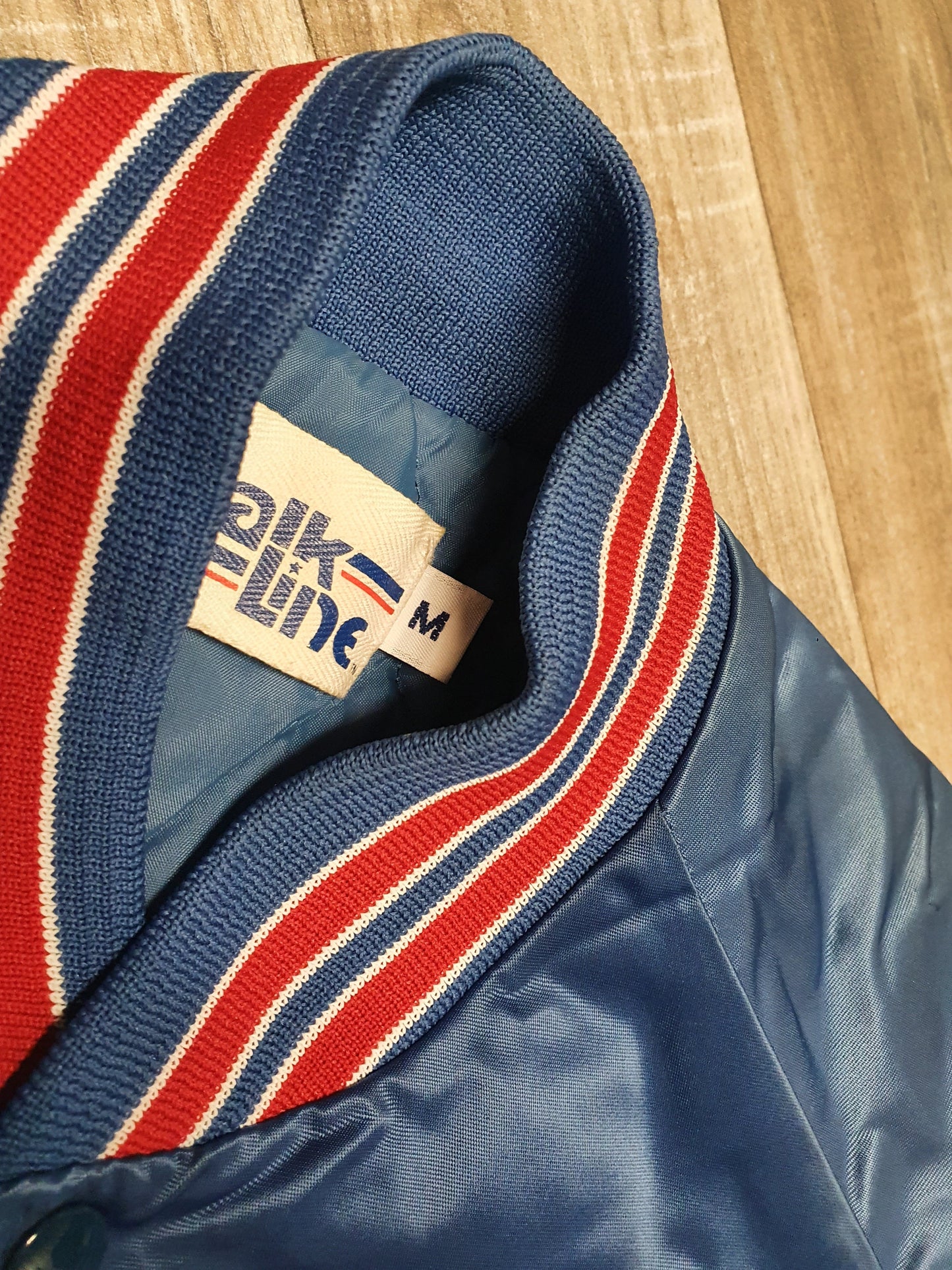 Detroit Pistons Jacket Size Medium