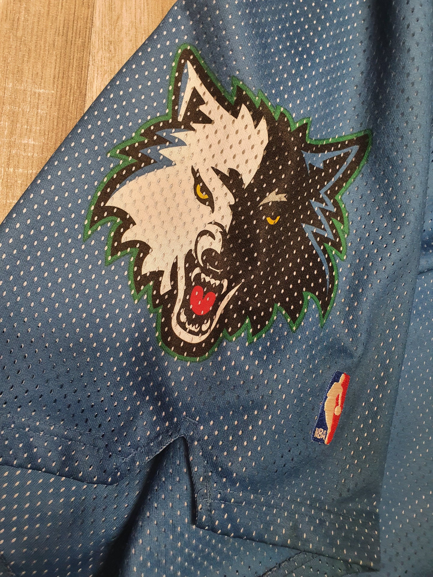 Minnesota Timberwolves Shorts Size Large