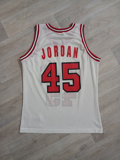 Michael Jordan Chicago Bulls Jersey Size Medium