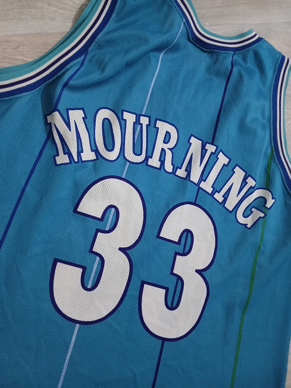 Alonzo Mourning Charlotte Hornets Jersey Size Large