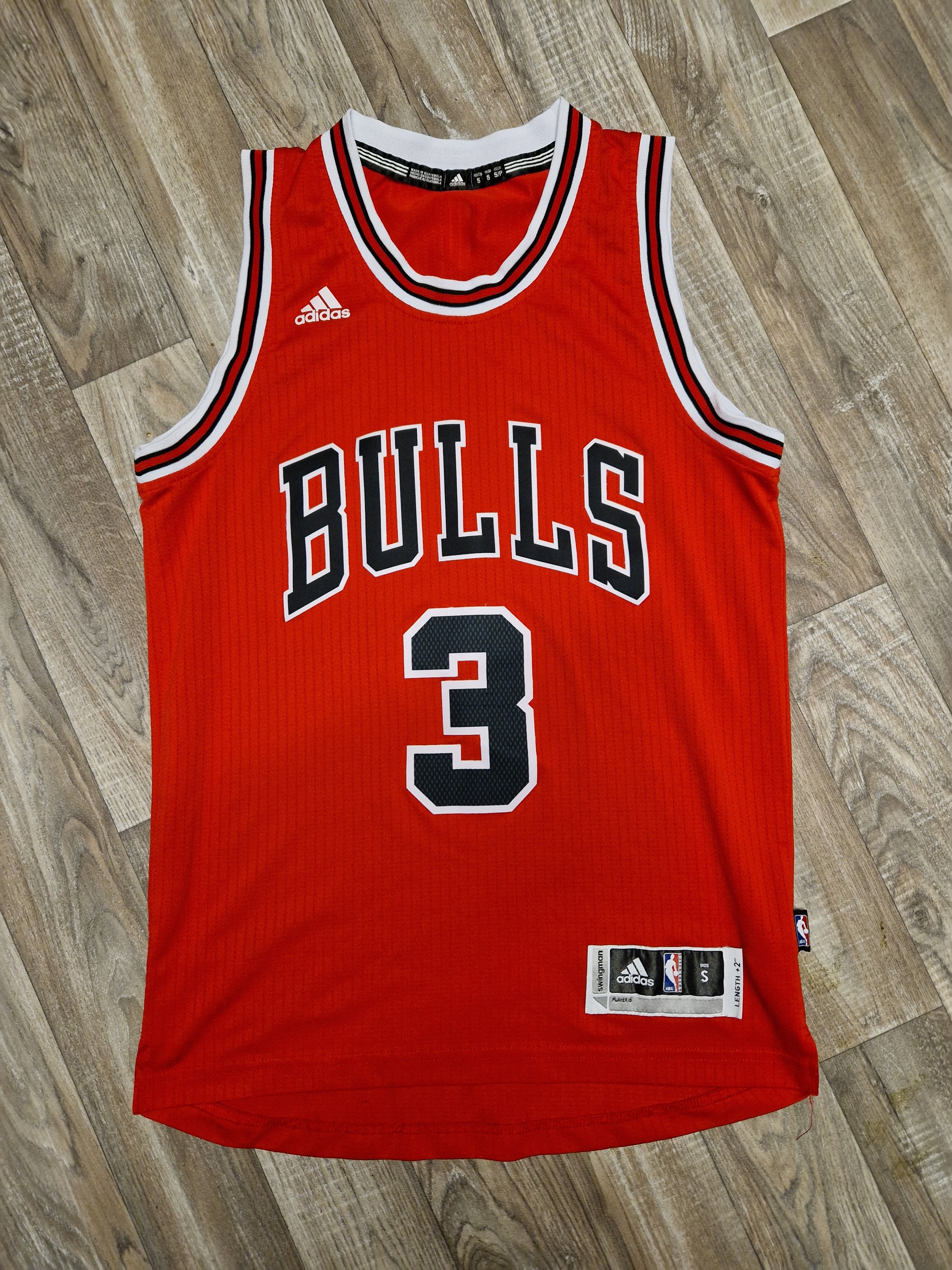 Dwyane Wade Chicago Bulls Jersey Size Small The Throwback Store