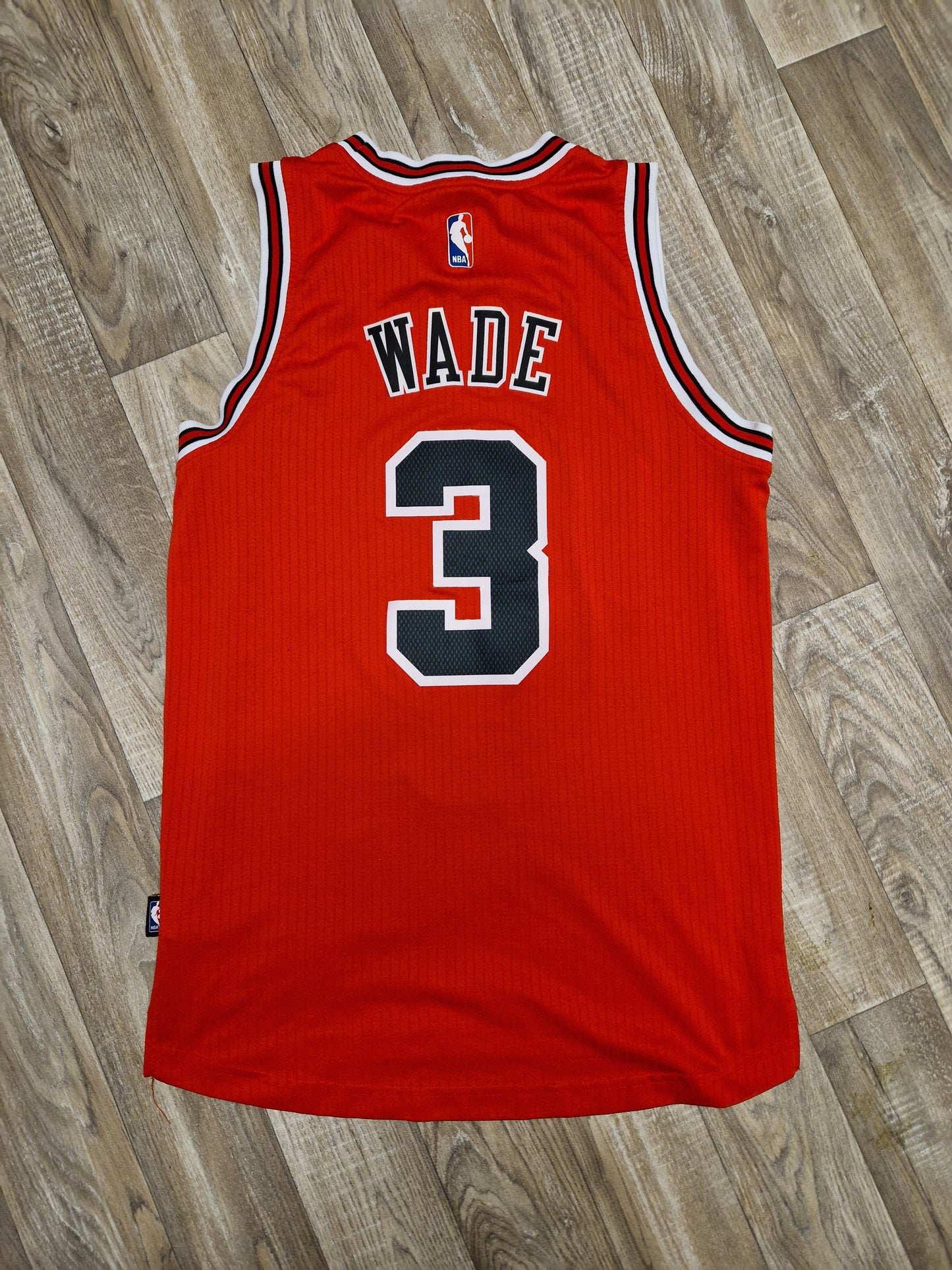 Dwyane Wade Chicago Bulls Jersey Size Small