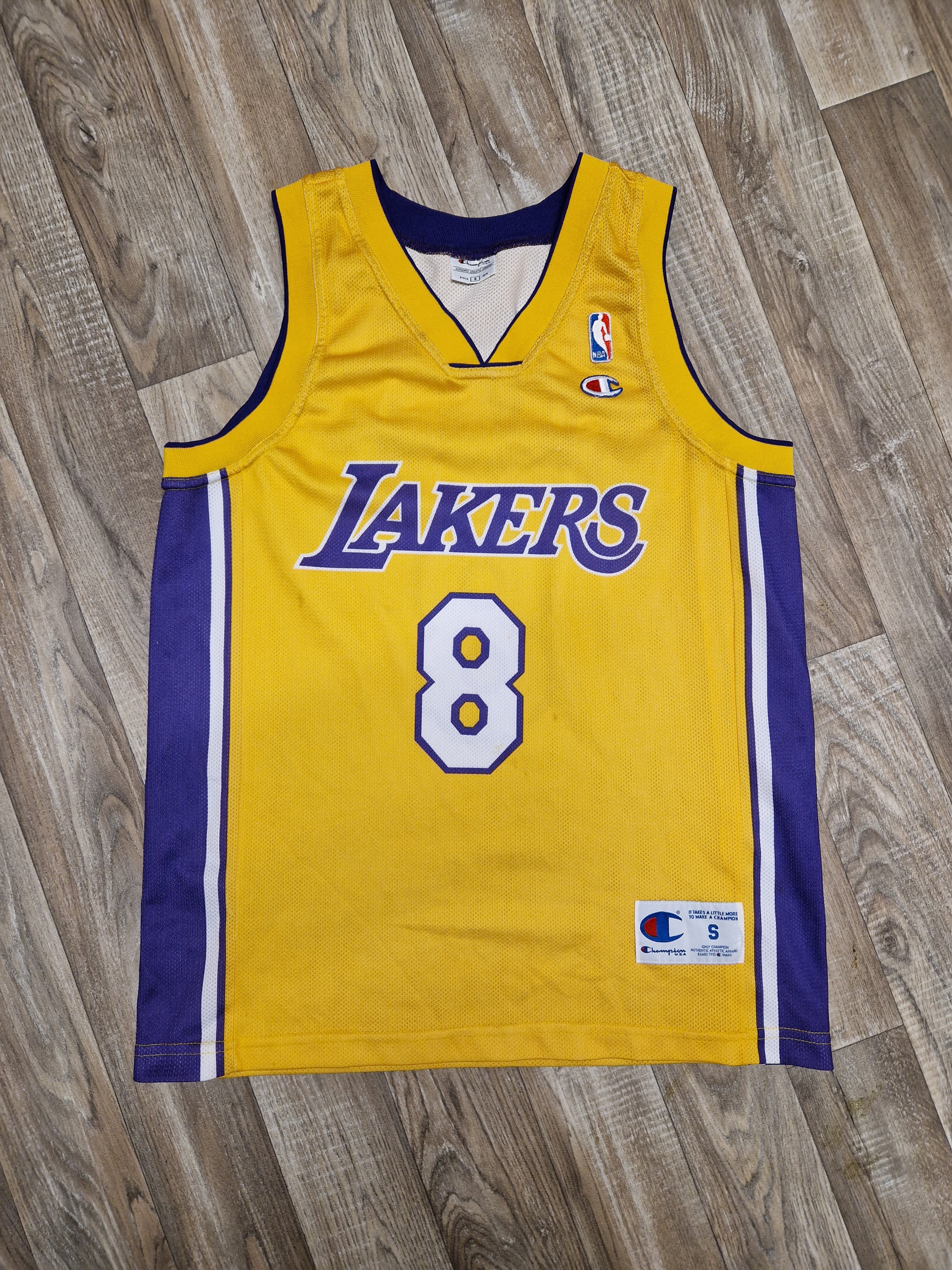 Kobe Bryant Los Angeles Lakers Jersey Size Small The Throwback Store