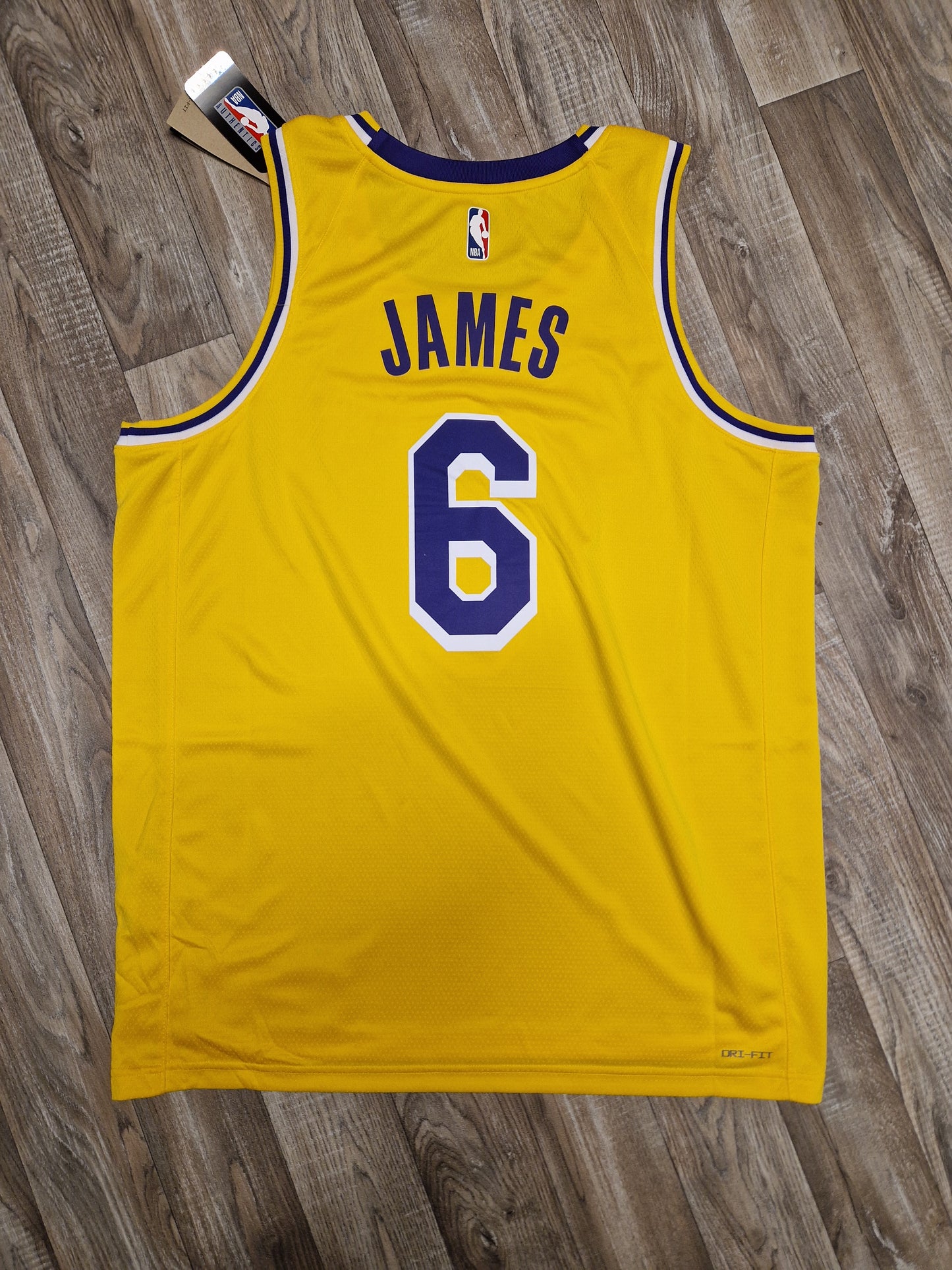 LeBron James Los Angeles Lakers Jersey Size XL