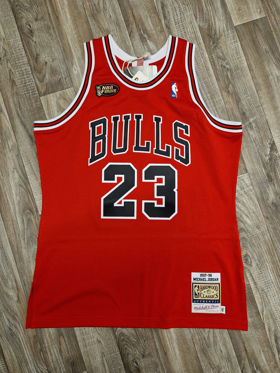 🏀 Michael Jordan Authentic Chicago Bulls Jersey Size Medium – The ...