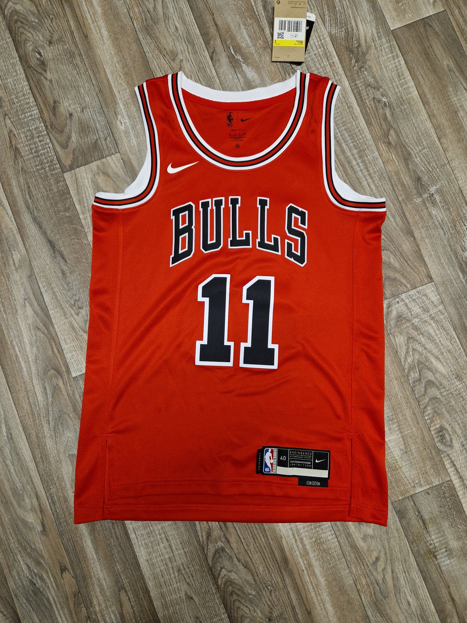 100% Authentic Demar DeRozan Nike Bulls Icon Edition Swingman Jersey Size  40 S
