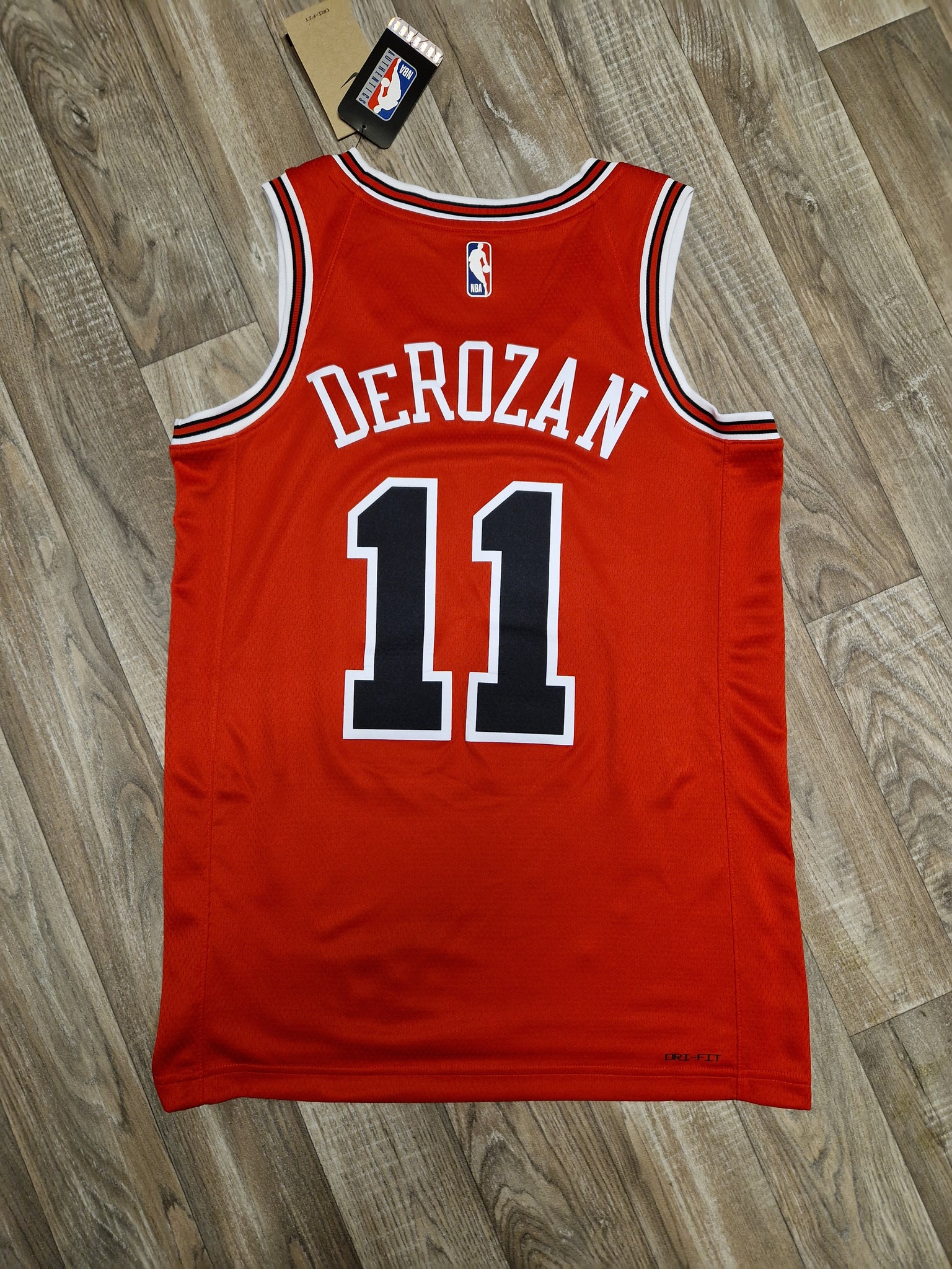 Cheap demar hotsell derozan jersey