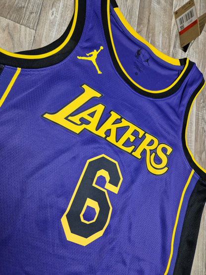 LeBron James Los Angeles Lakers Jersey Size Large