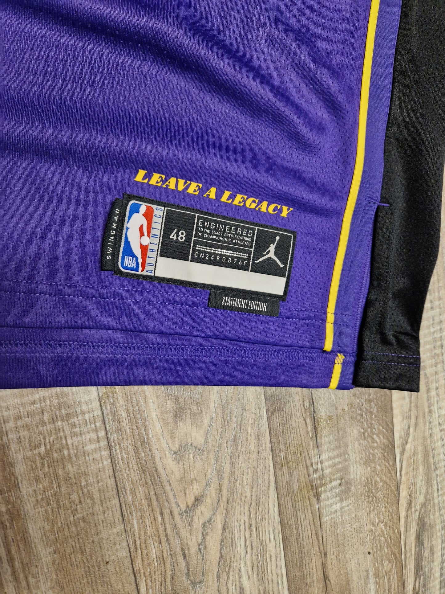 LeBron James Los Angeles Lakers Jersey Size Large