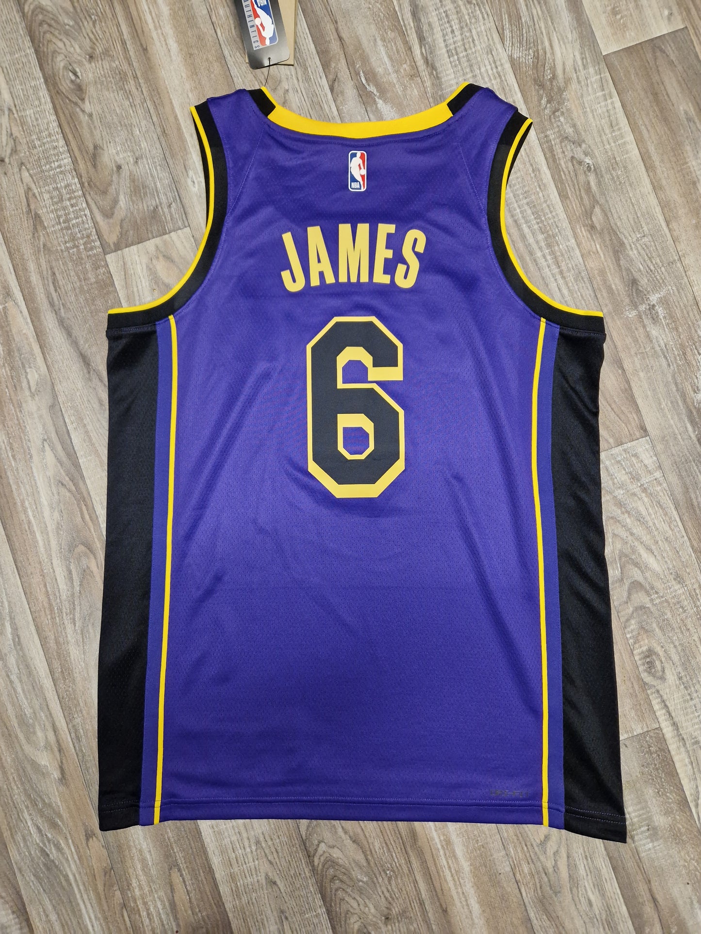 LeBron James Los Angeles Lakers Jersey Size Large