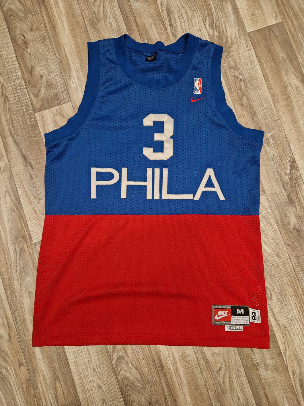 Allen Iverson Philadelphia 76ers Jersey Size Medium The