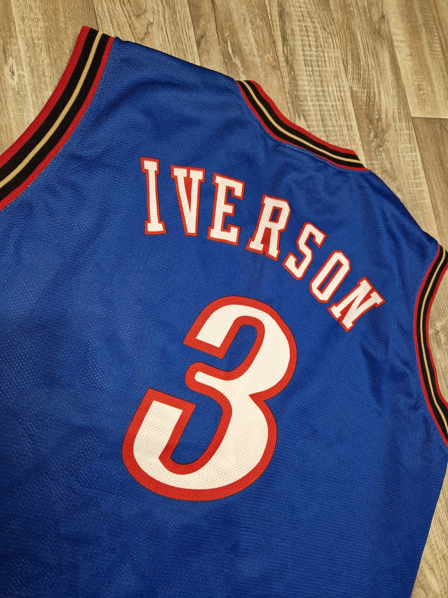 Allen Iverson Philadelphia 76ers Jersey Size Large