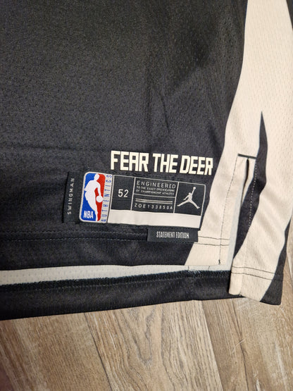Giannis Antetokounmpo Milwaukee Bucks Jersey Size XL