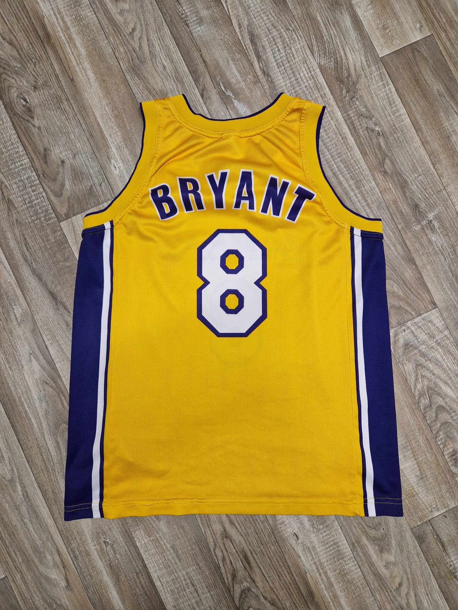 Kobe bryant top jersey small
