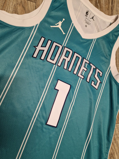 LaMelo Ball Charlotte Hornets Jersey Size Large