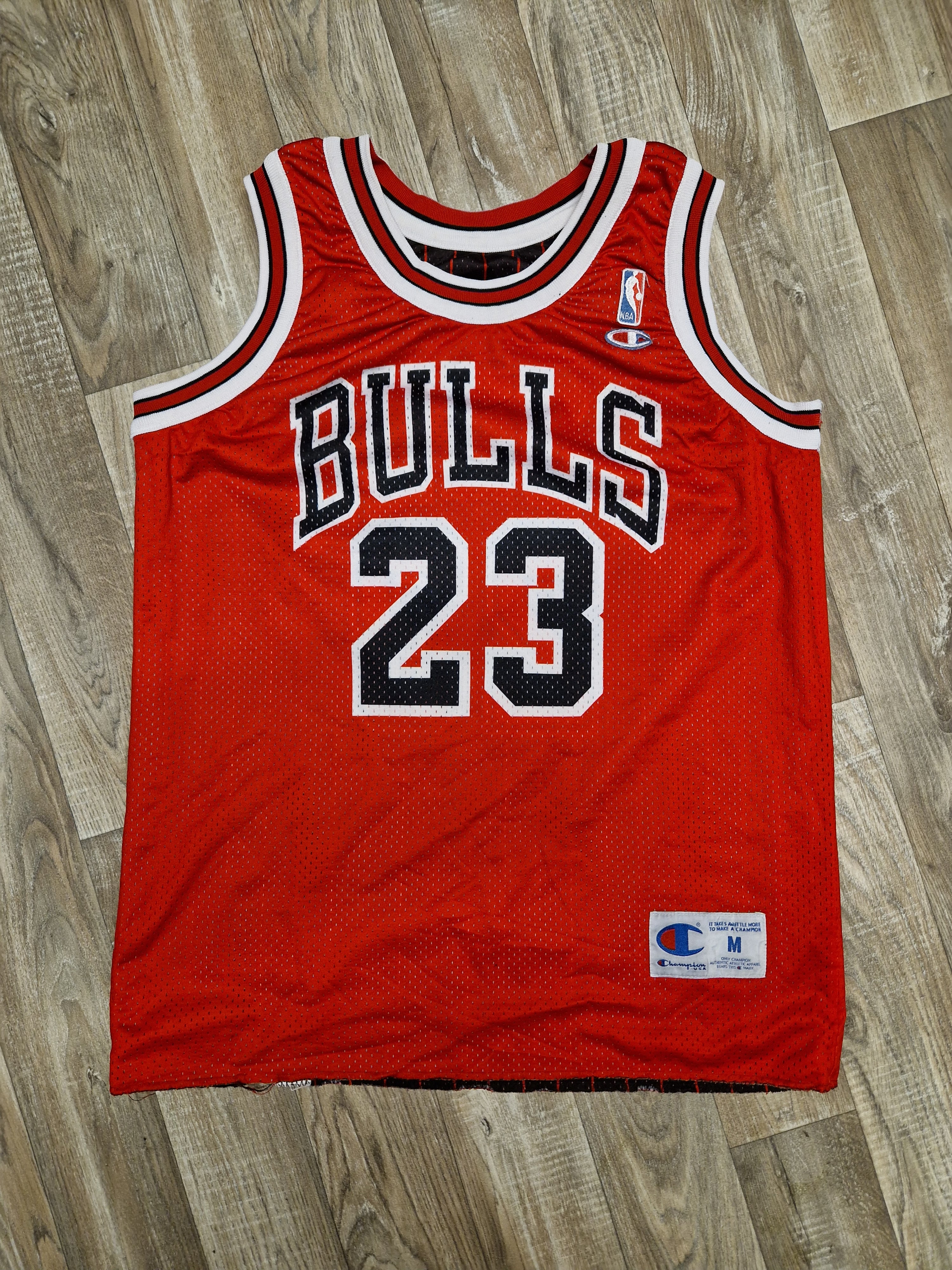 Michael jordan hotsell jersey size medium