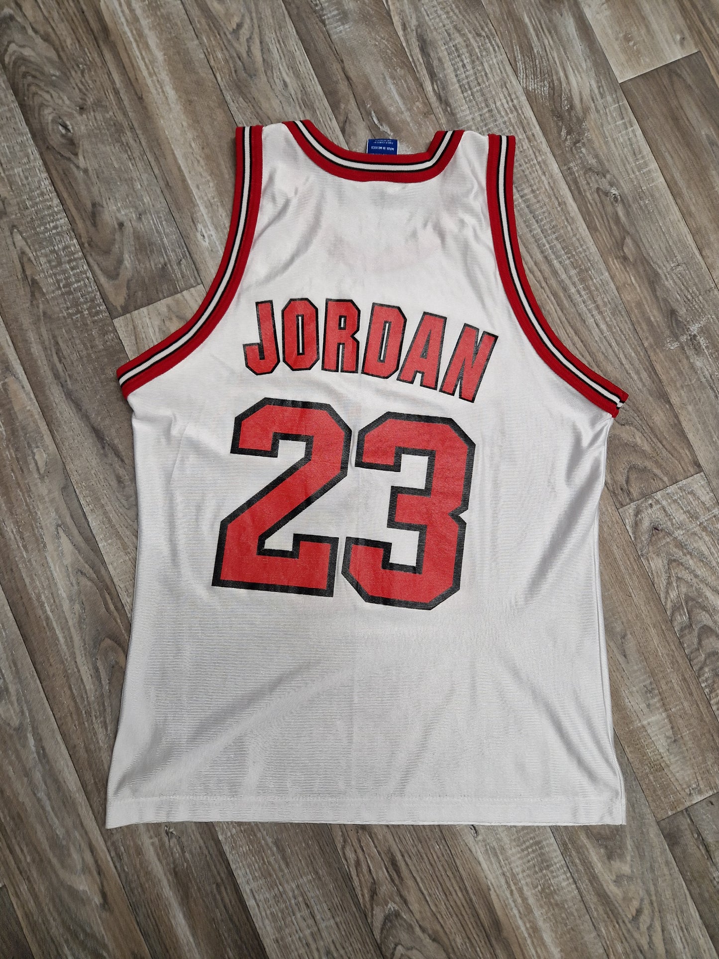 Michael Jordan Chicago Bulls Jersey Size Medium