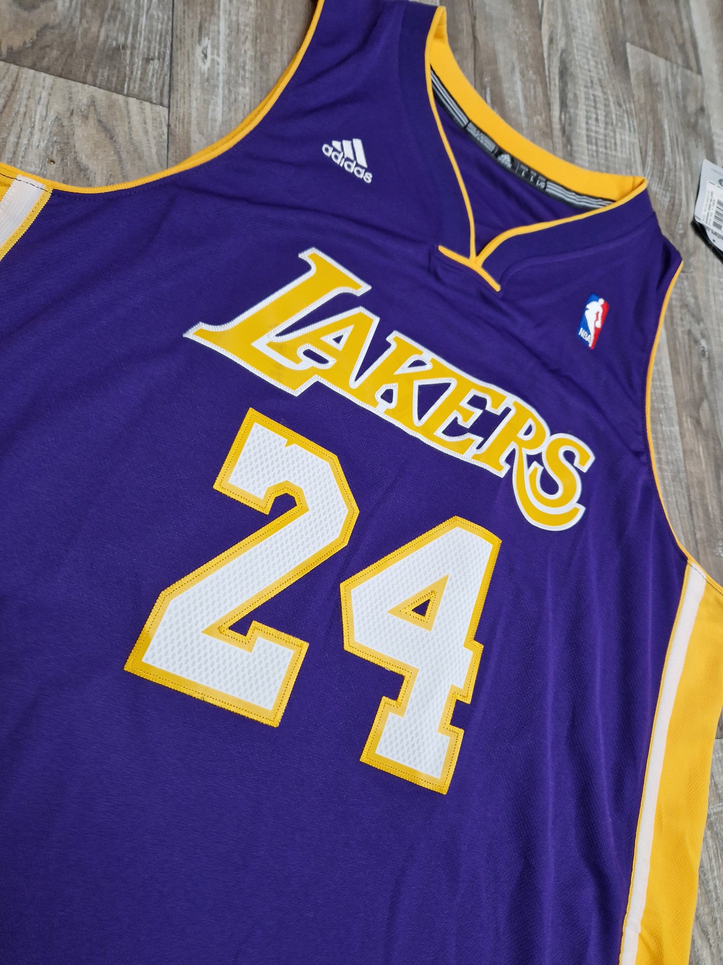 Kobe Bryant Los Angeles Lakers Jersey Size Large