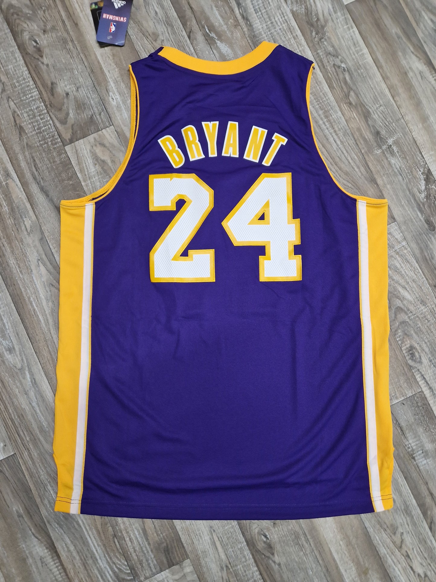 Kobe Bryant Los Angeles Lakers Jersey Size Large