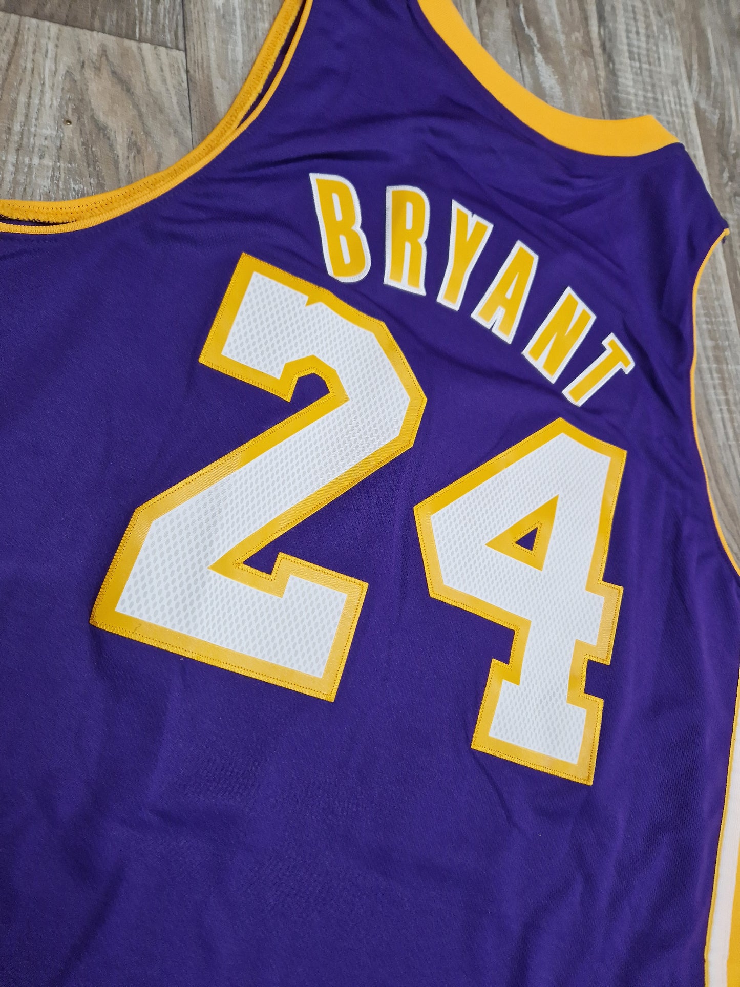 Kobe Bryant Los Angeles Lakers Jersey Size Large