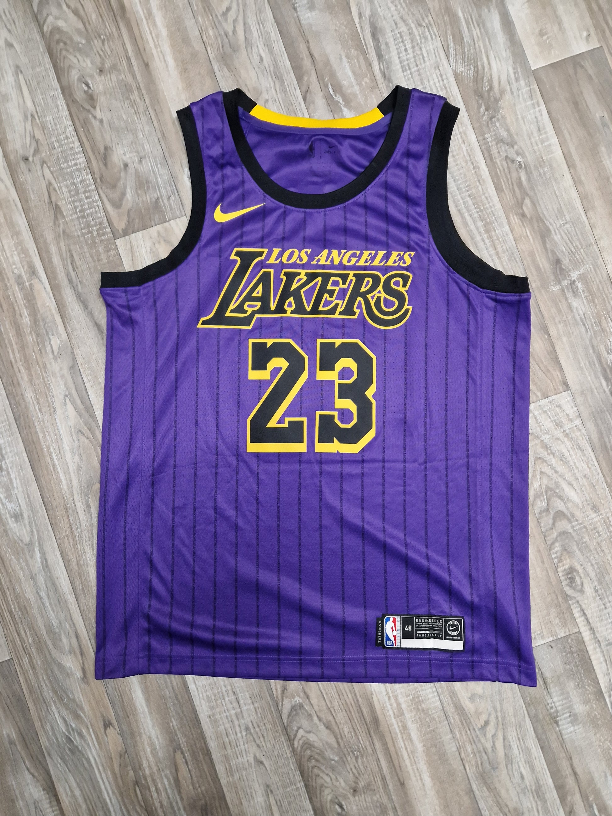 Lebron throwback lakers jersey shop