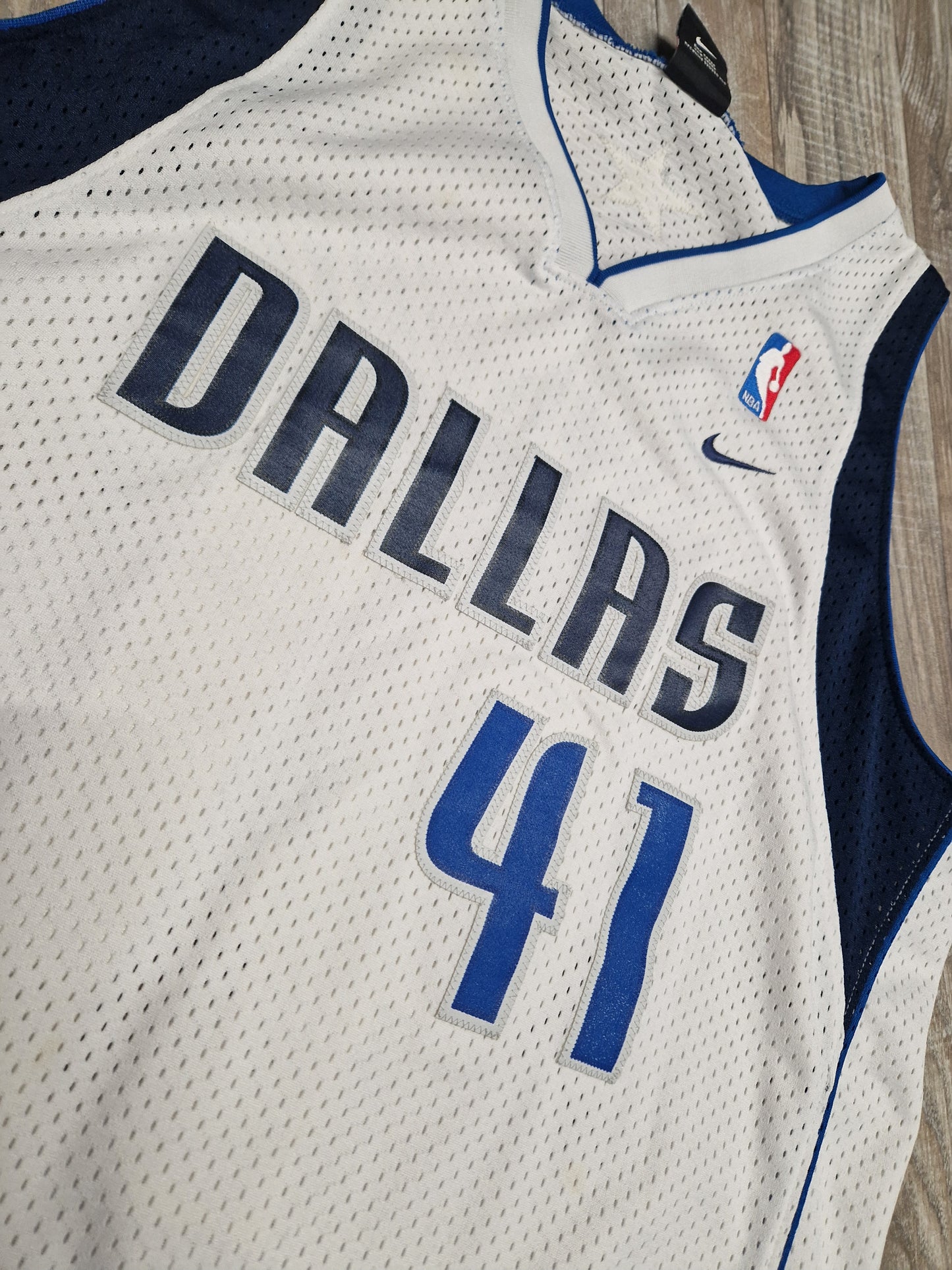 Dirk Nowitzki Dallas Mavericks Jersey Size Large