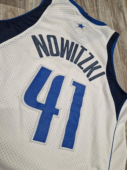 Dirk Nowitzki Dallas Mavericks Jersey Size Large