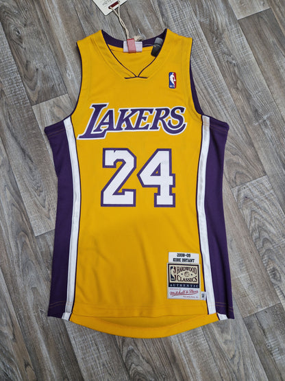 Kobe Bryant Authentic Los Angeles Lakers Jersey Size Small