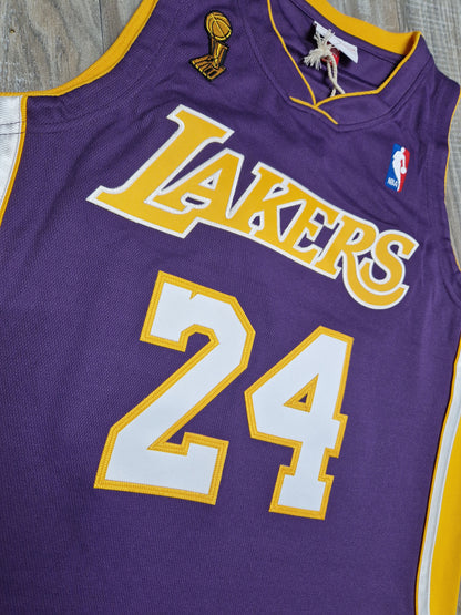 Kobe Bryant Authentic Los Angeles Jersey Size Medium