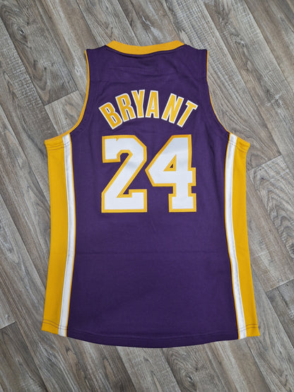 Kobe Bryant Authentic Los Angeles Jersey Size Medium