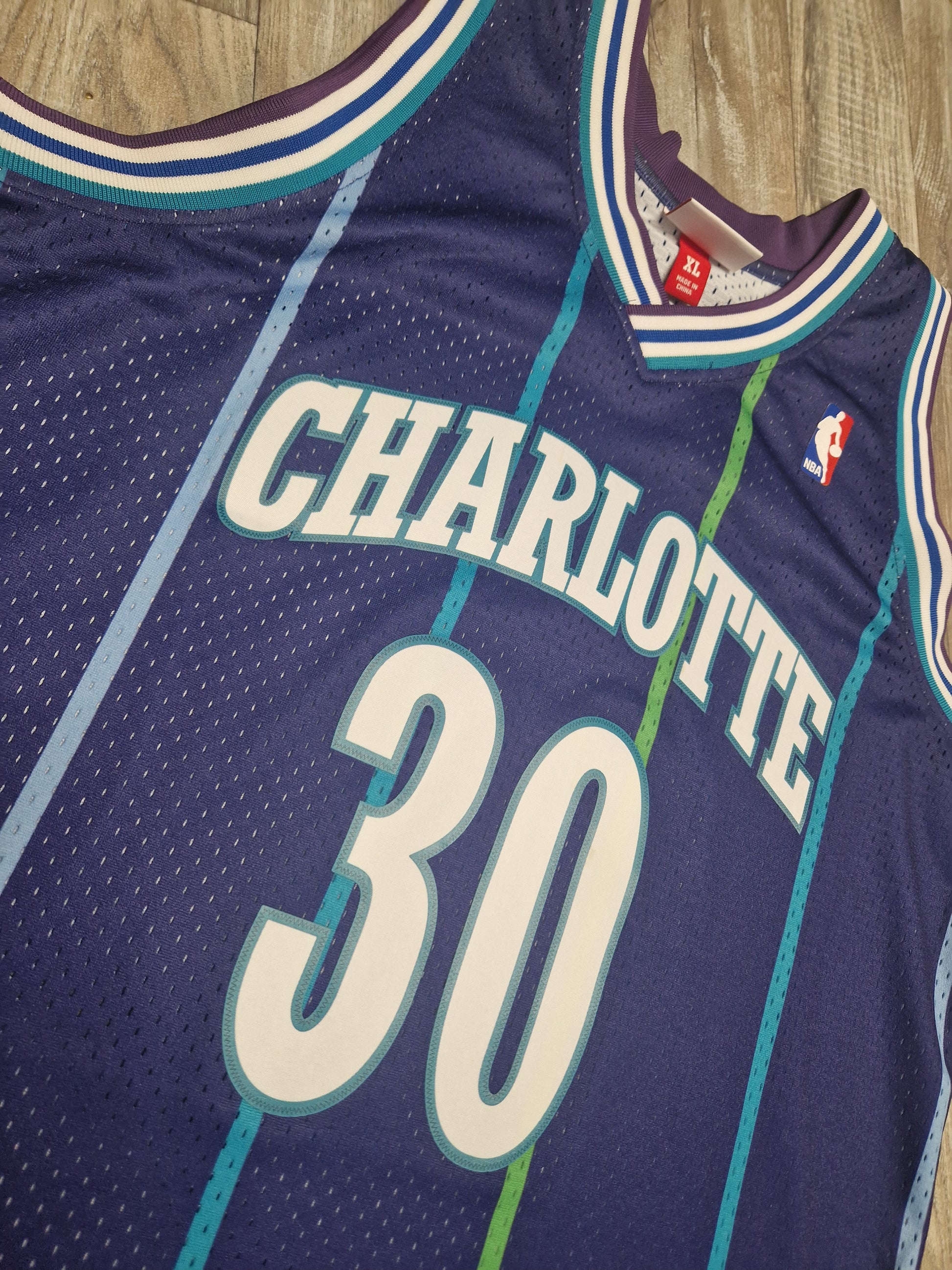 Dell Curry Charlotte Hornets Jersey Size XL The Throwback Store