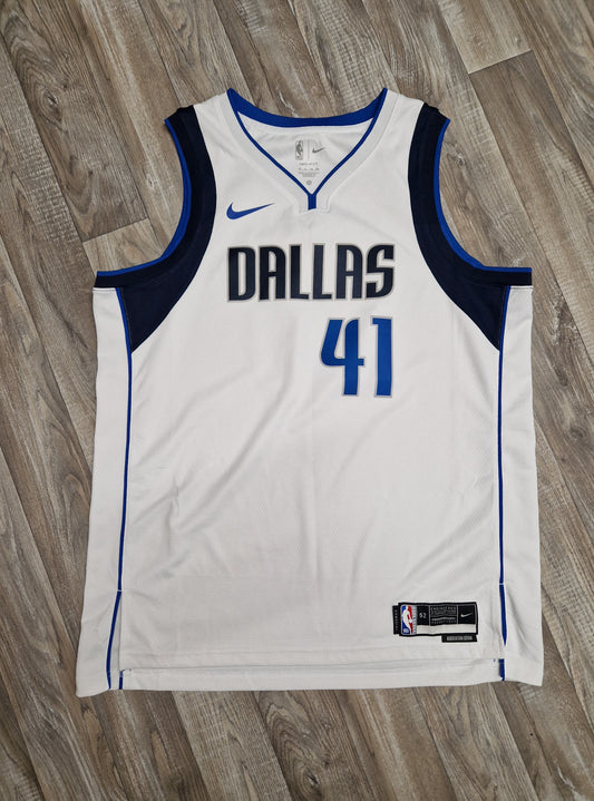 Dirk Nowitzki Dallas Mavericks Jersey Size XL