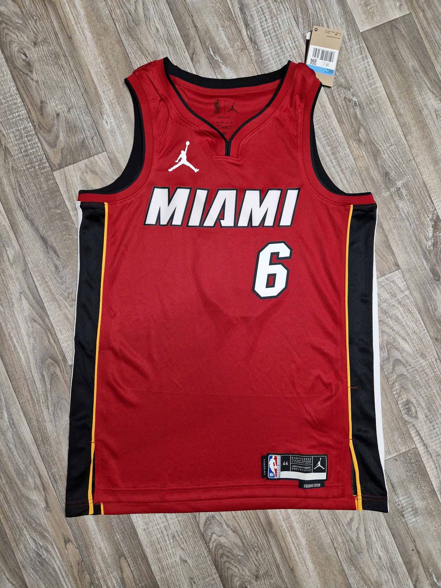 LeBron James Miami Heat Jersey Size Medium