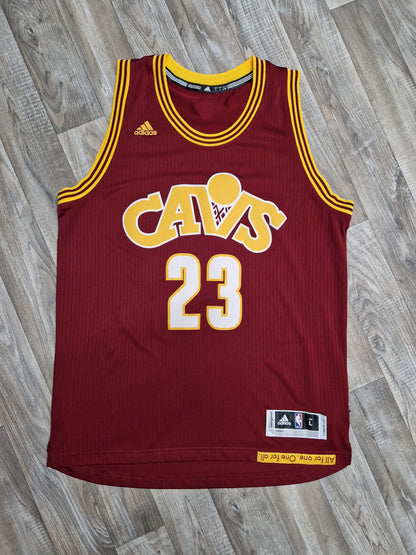 LeBron James Cleveland Cavaliers Jersey Size Large